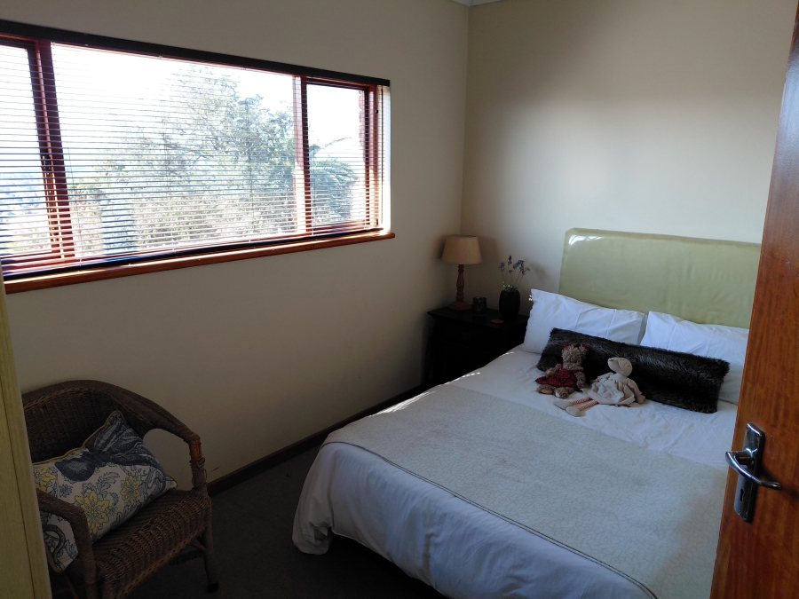 5 Bedroom Property for Sale in Heuwelkruin Eastern Cape